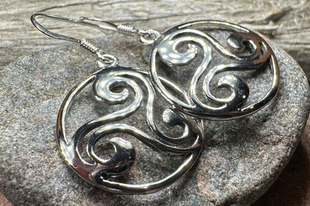 5 Ways to Incorporate Celtic Jewelry into Your Daily Wardrobe (Without Overdoing It)