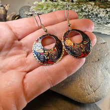 Load image into Gallery viewer, Firedancer Celtic Spiral Copper Earrings
