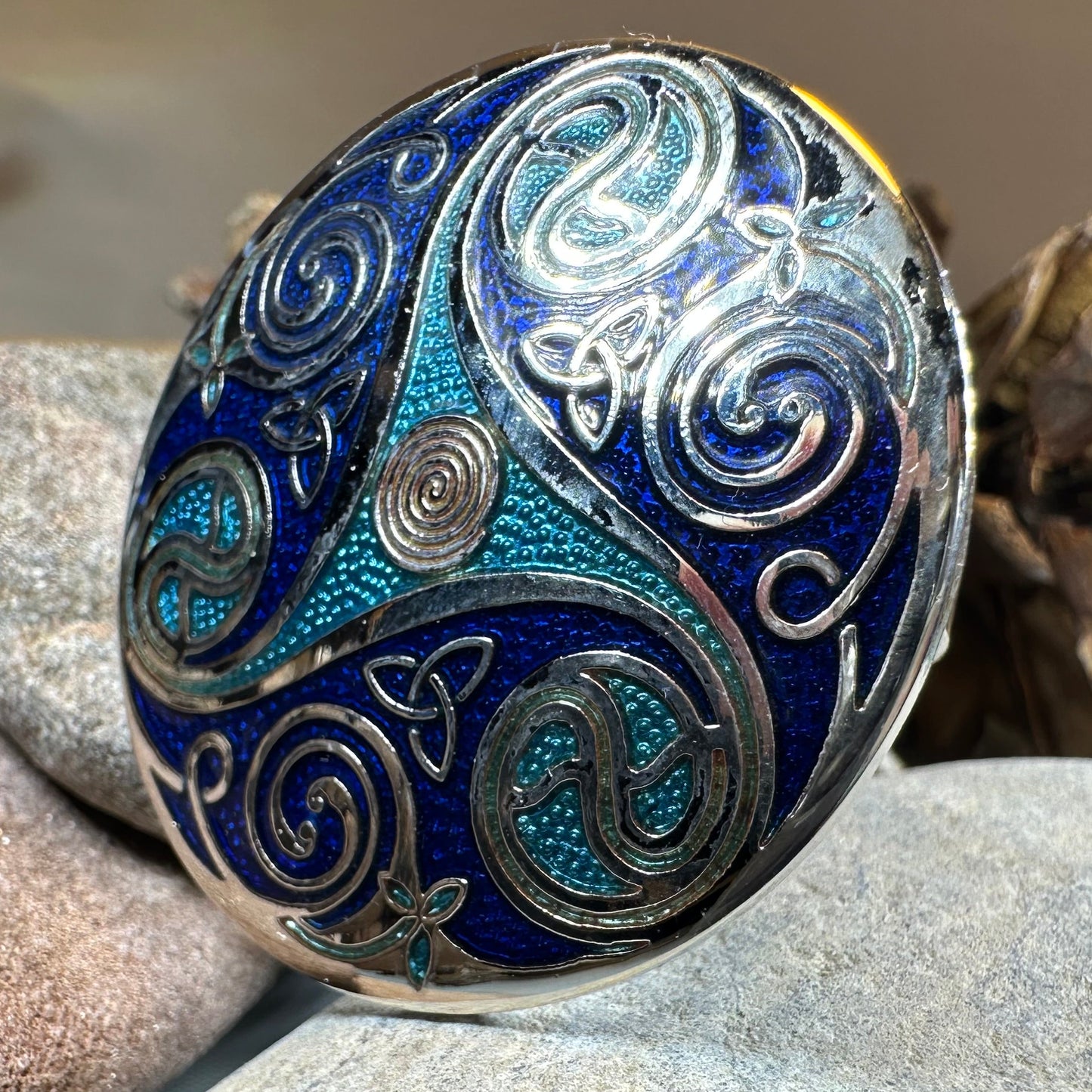 Enamel Celtic Spiral Scarf Ring