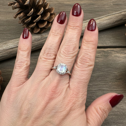 Load image into Gallery viewer, Tianna Moonstone Ring
