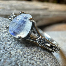 Load image into Gallery viewer, Fira Moonstone Ring

