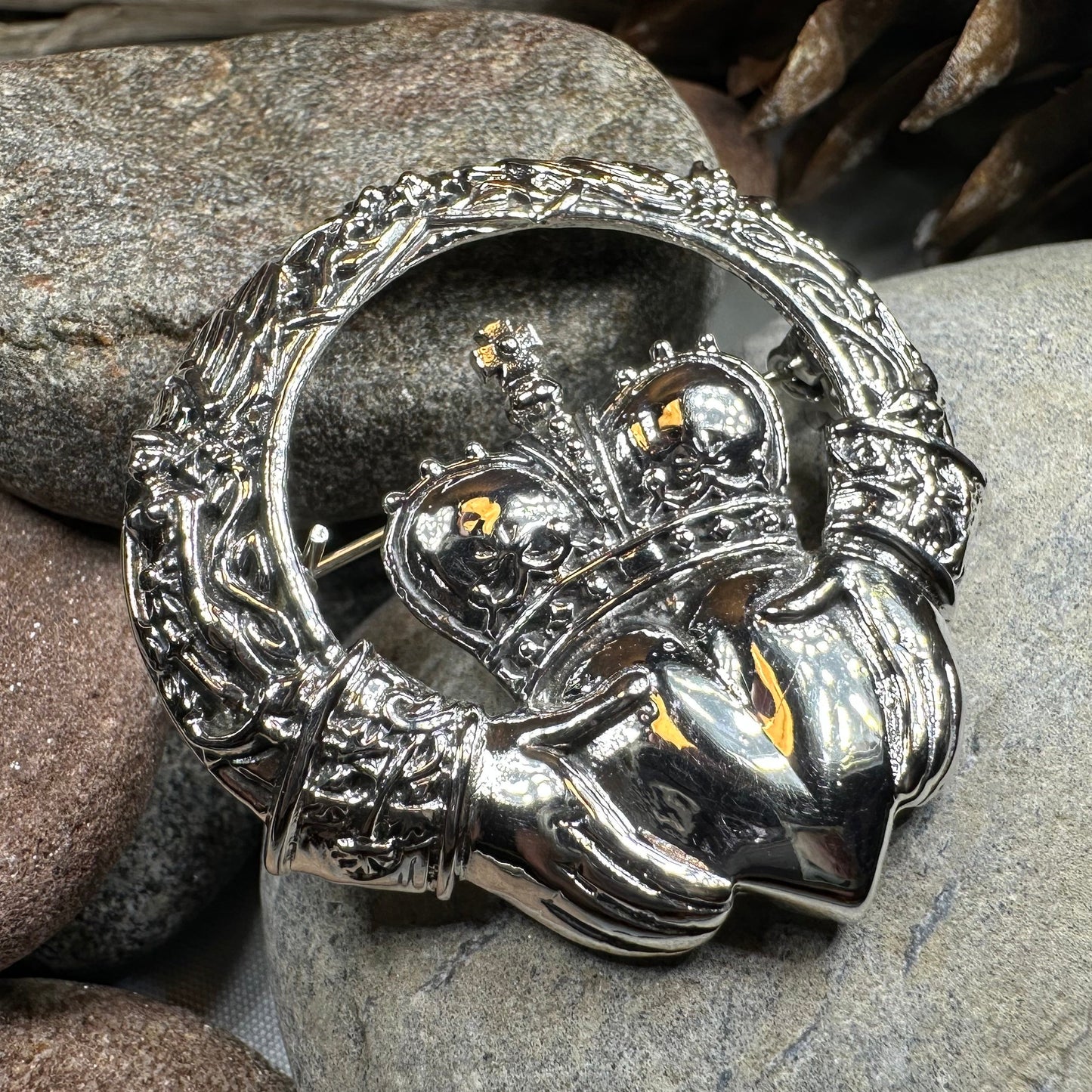 Victorian Irish Claddagh Brooch in Sterling Silver — view 5