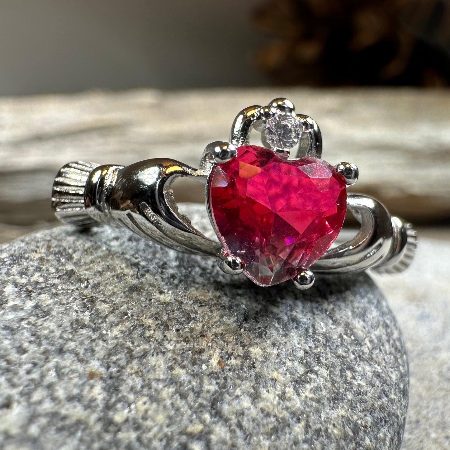 Clonmel Claddagh Ring — view 7
