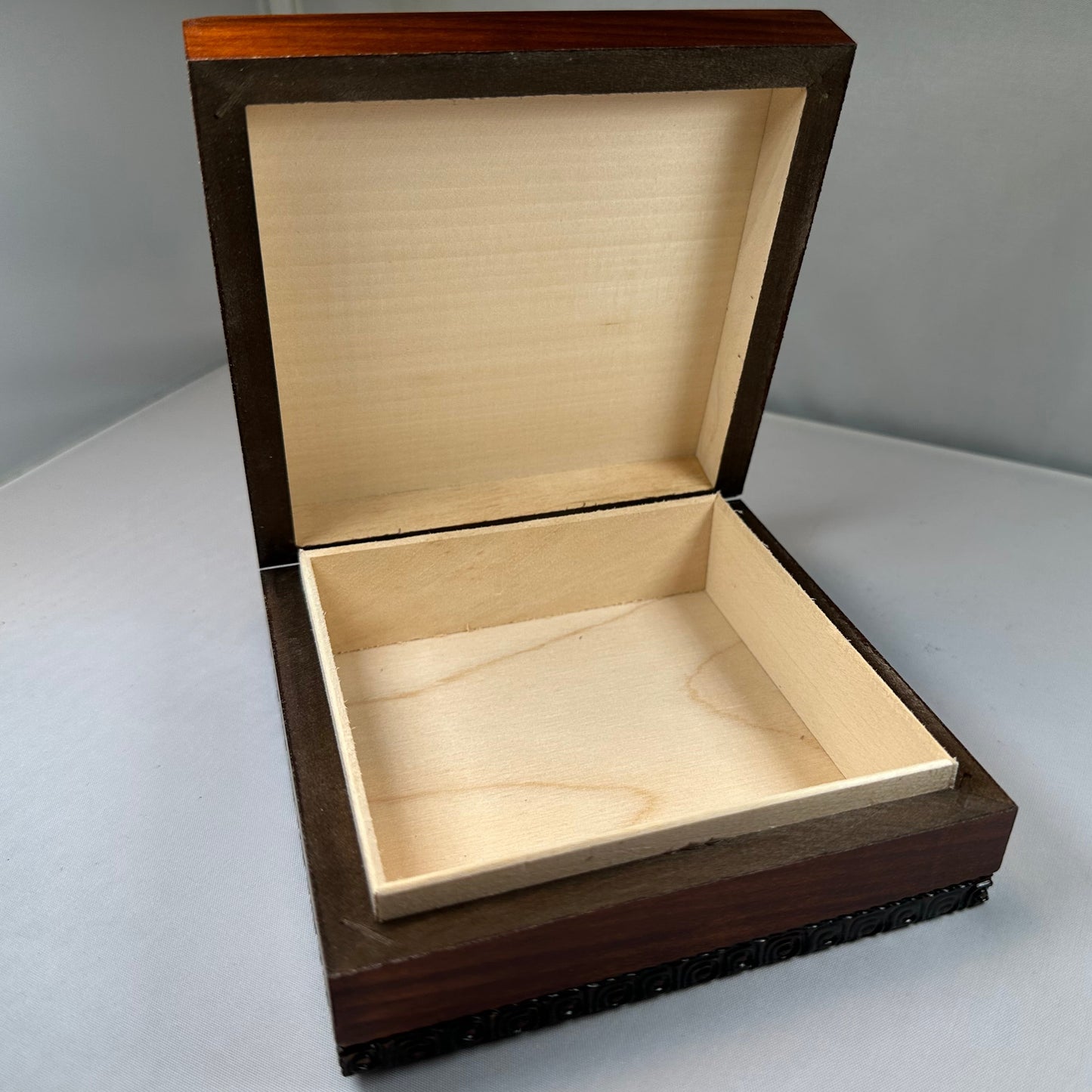 Celtic Four Corner Knot Keepsake Box - Handmade Wooden Box