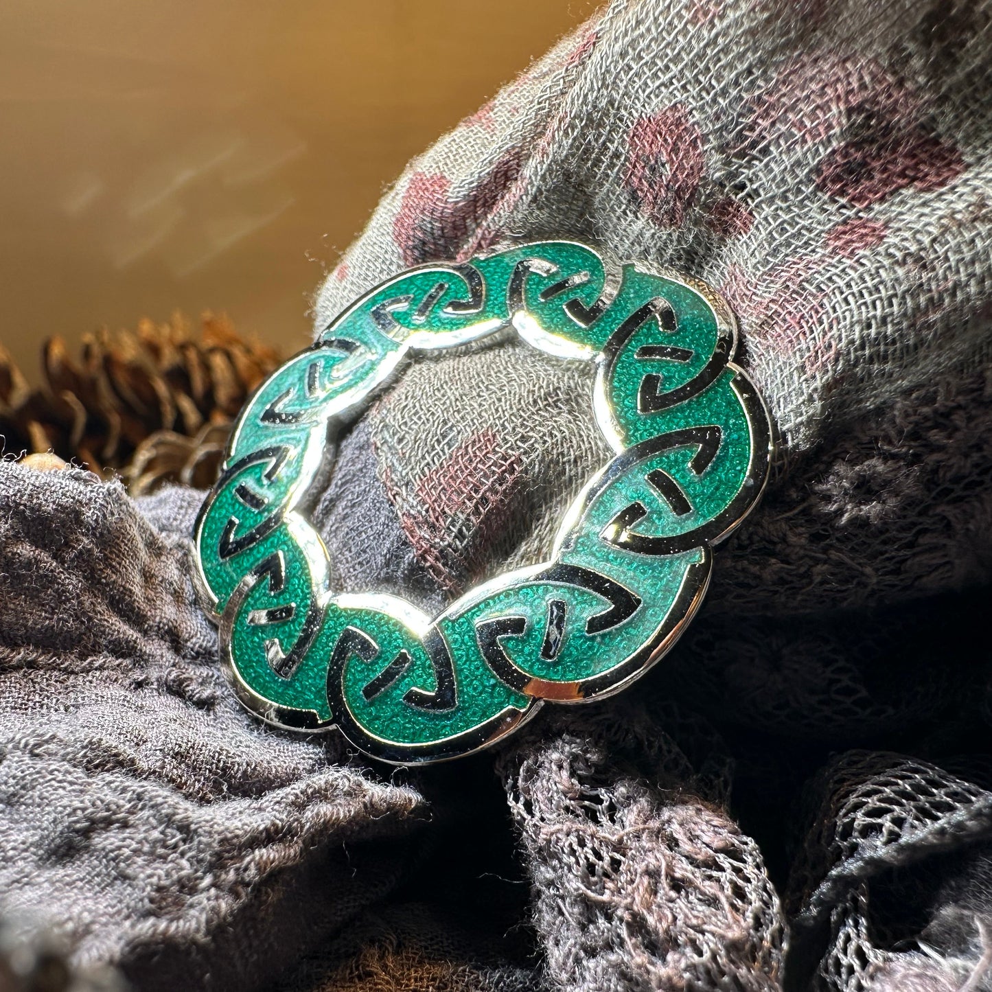 Enamel Green Celtic Knot Scarf Ring