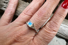 Load image into Gallery viewer, Keagan Moonstone Ring
