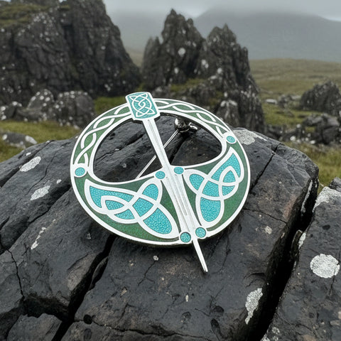 Load image into Gallery viewer, Regal Tara Celtic Brooch
