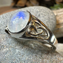 Load image into Gallery viewer, Daviana Moonstone Signet Ring

