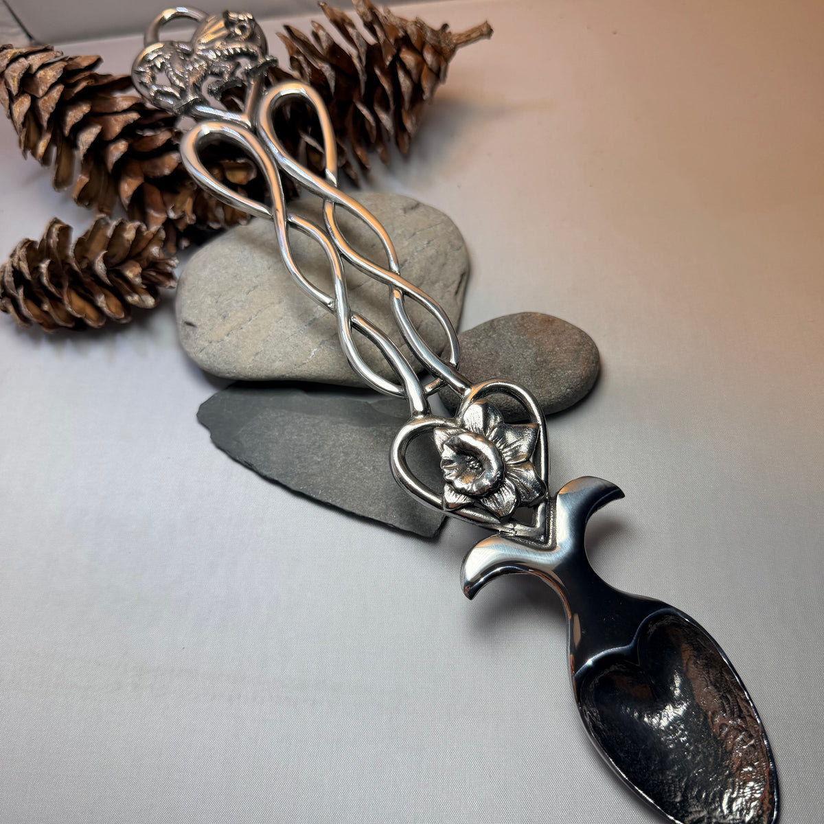 Large Traditional Welsh Daffodil & Dragon Love Spoon in Pewter