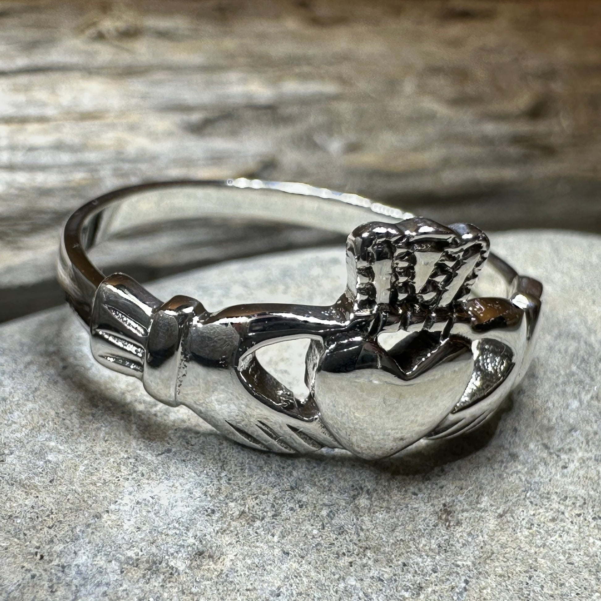 Vow Irish Claddagh Ring — view 6