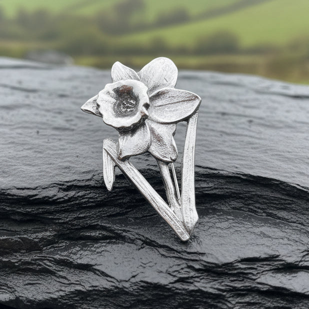 Welsh Daffodil Lapel Pin in Pewter