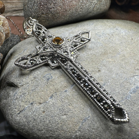 Load image into Gallery viewer, Wyn Celtic Cross Necklace

