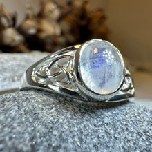 Load image into Gallery viewer, Daviana Moonstone Signet Ring
