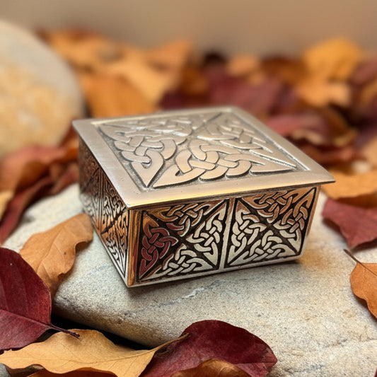 Small Celtic Four Knot Trinket Box - Handmade in Pewter
