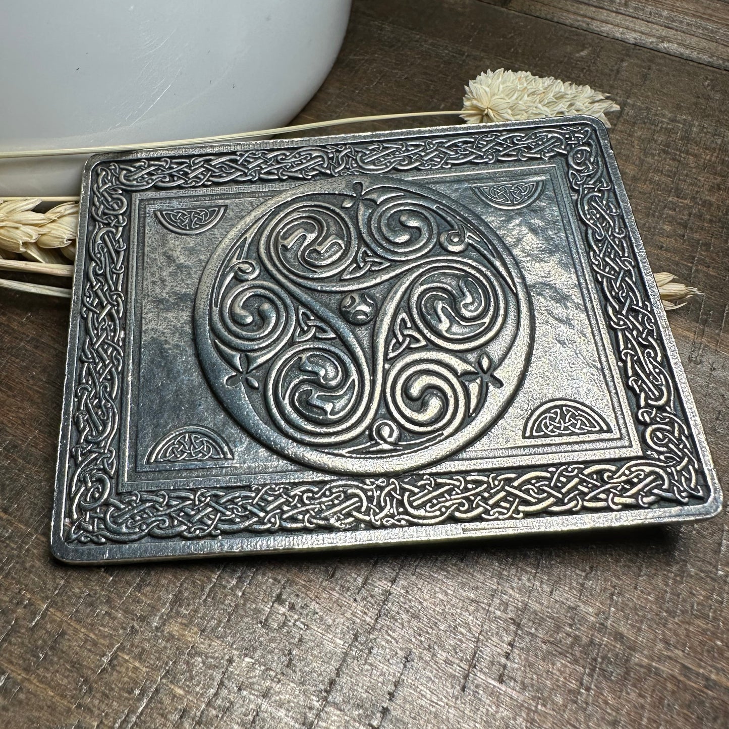 Celtic Triple Spiral Kilt Belt Buckle - Handmade in Scotland