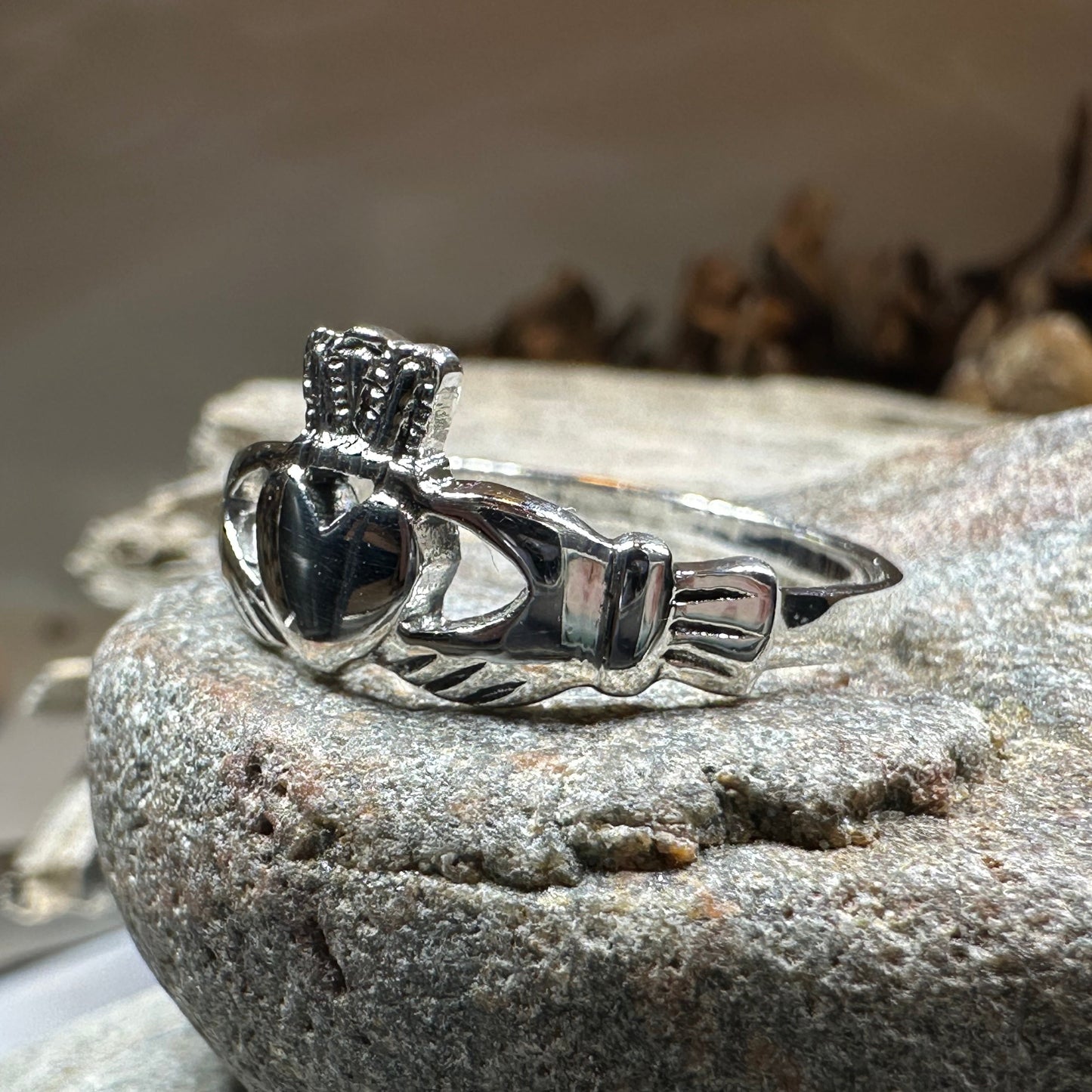 Vow Irish Claddagh Ring — view 10