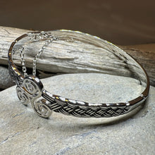 Load image into Gallery viewer, Celtic Spiral Bracelet
