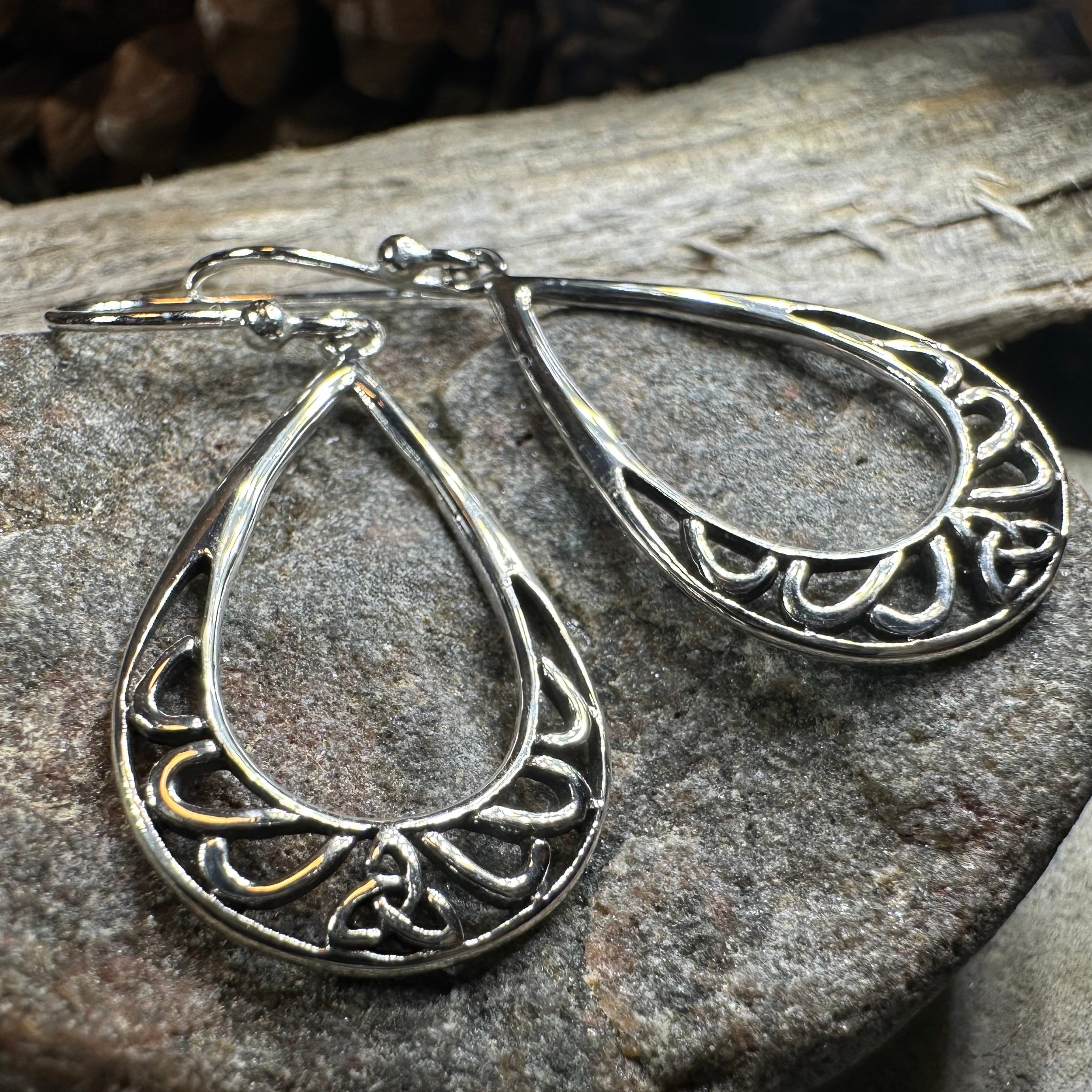 Colleen Celtic Knot Earrings - Sterling Silver – Celtic Crystal