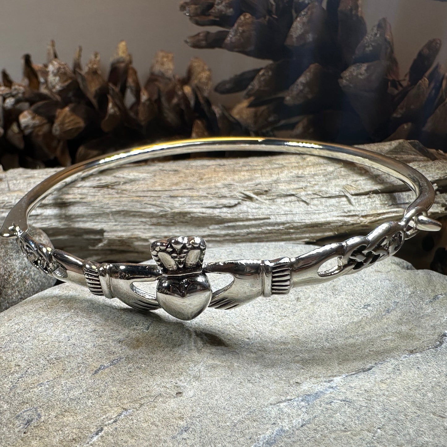 Pure Romance Irish Claddagh Bracelet