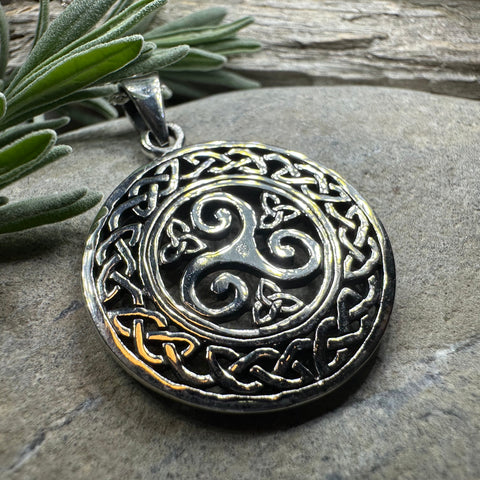 Load image into Gallery viewer, Nova Celtic Spiral Necklace
