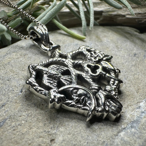 Load image into Gallery viewer, Heart Italian Cimaruta Pendant
