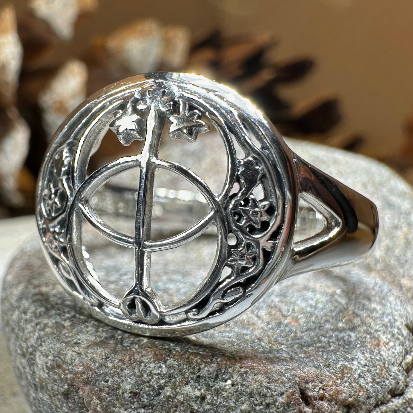 Chalice Well Ring in Sterling Silver