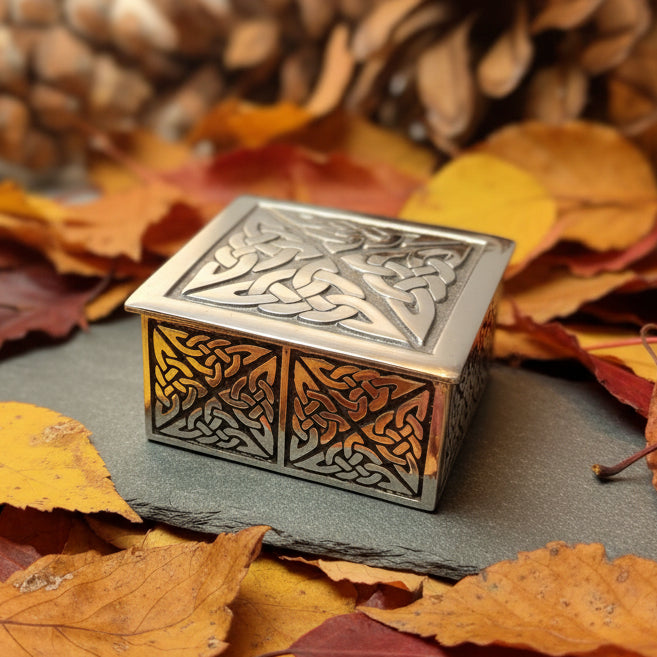 Small Celtic Four Knot Trinket Box - Handmade in Pewter