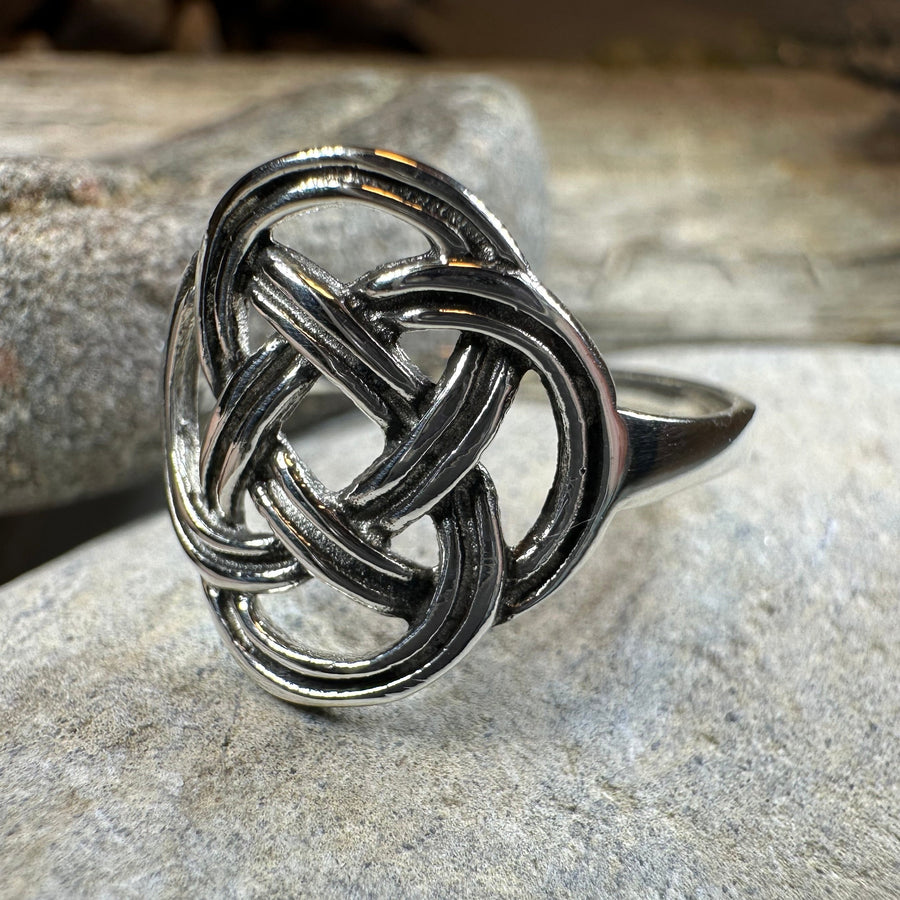Ailre Celtic Knot Ring in Sterling Silver