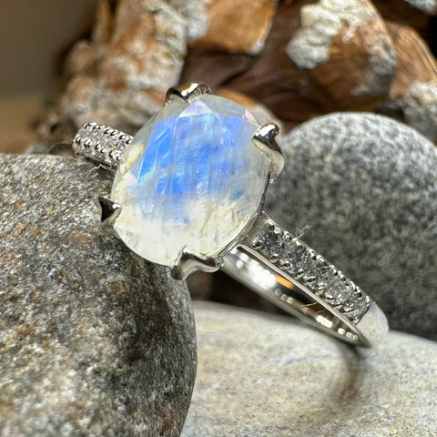 Load image into Gallery viewer, Emiliana Moonstone Promise Ring
