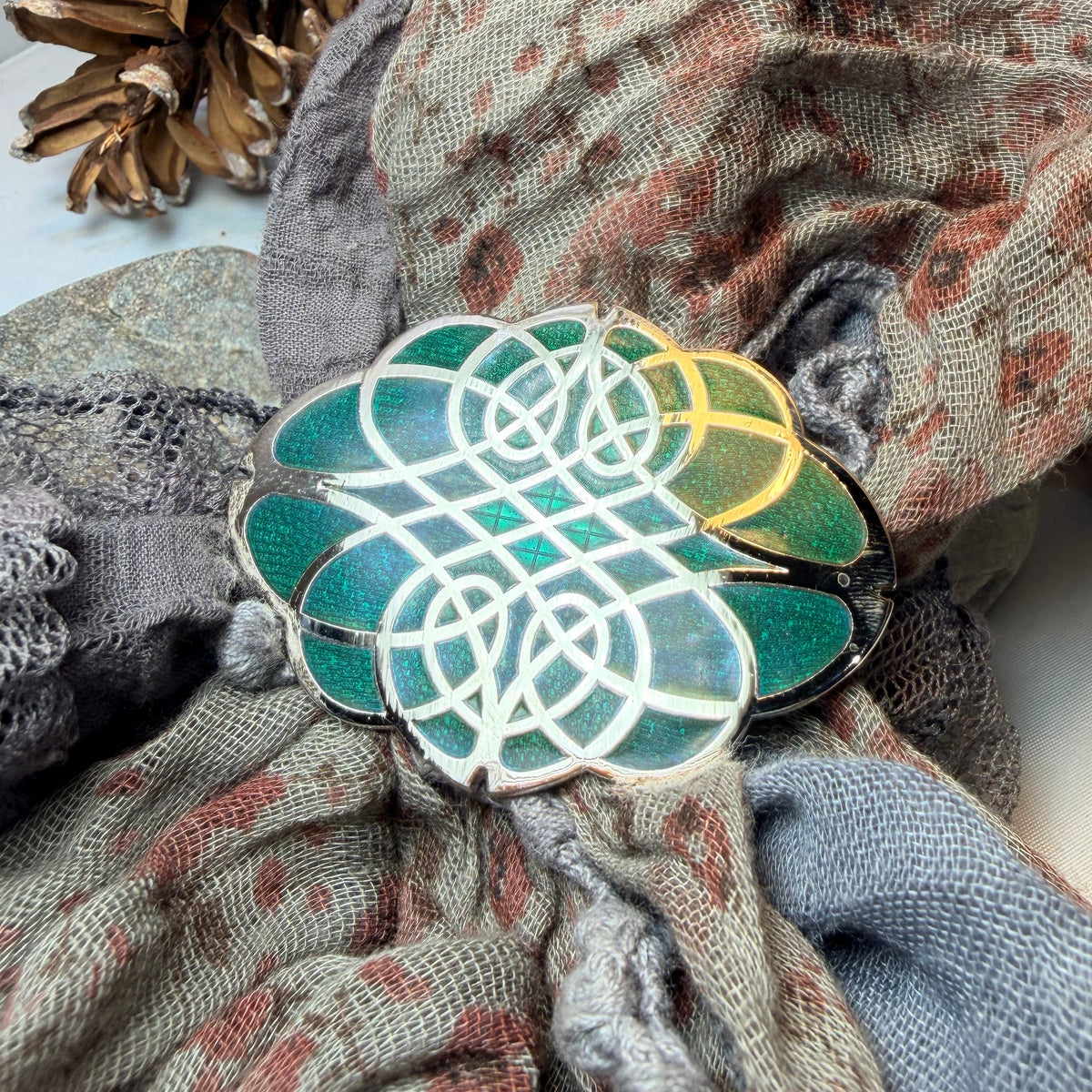 Enamel Endless Celtic Knot Scarf Ring