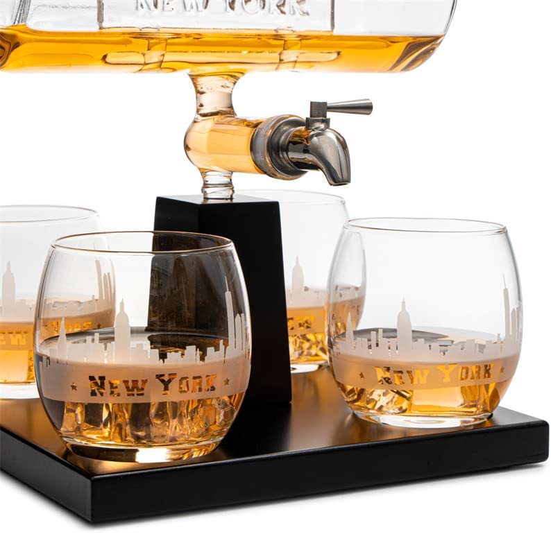 New York City Skyline Whiskey Decanter Set with 4 Glasses