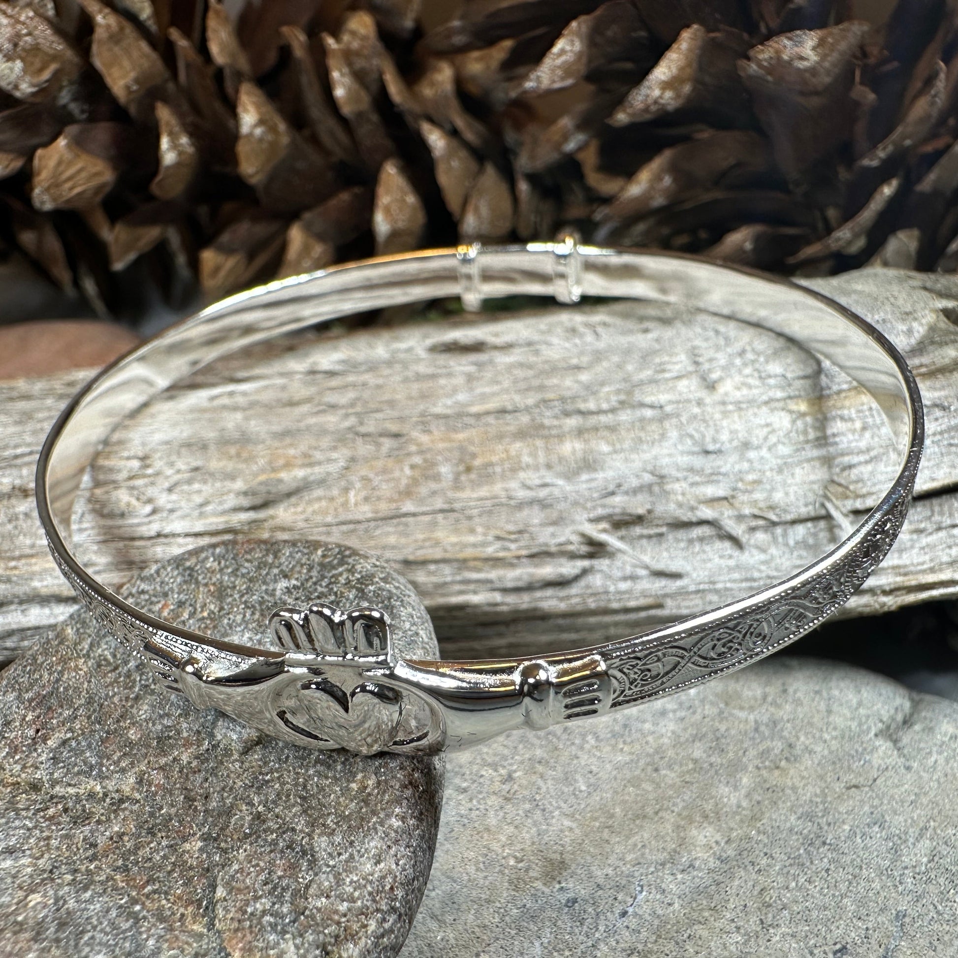 Old World Style Claddagh Bracelet — view 5