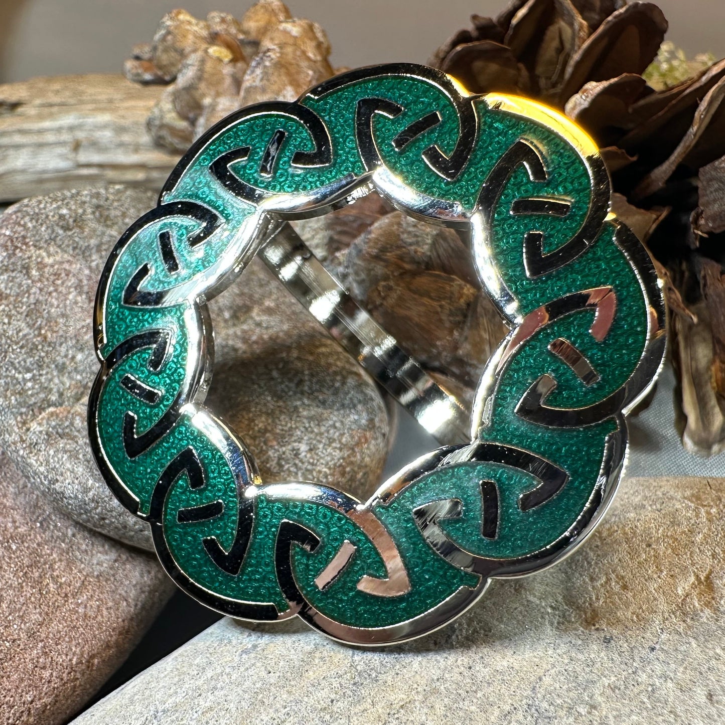 Enamel Green Celtic Knot Scarf Ring