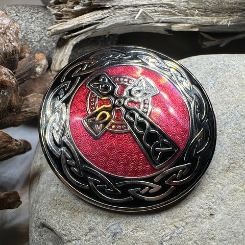 Load image into Gallery viewer, Enamel Celtic Cross Round Brooch
