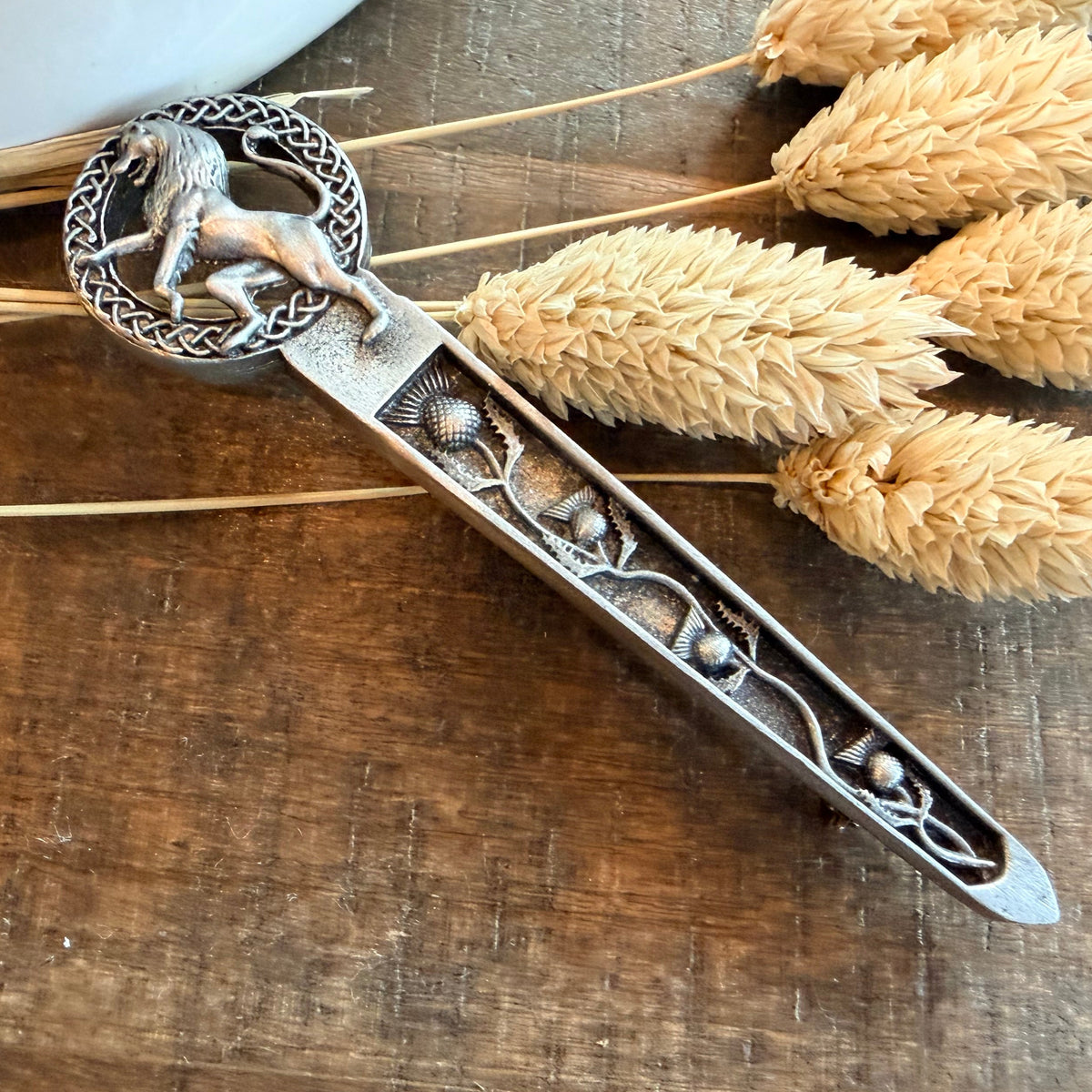 Thistle Scotland Lion Kilt Pin in Pewter