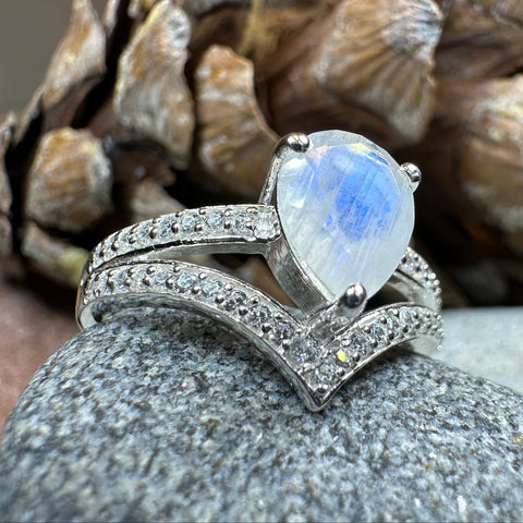 Load image into Gallery viewer, Chevron Moonstone Ring in Sterling Silver
