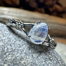 Load image into Gallery viewer, Fira Moonstone Ring
