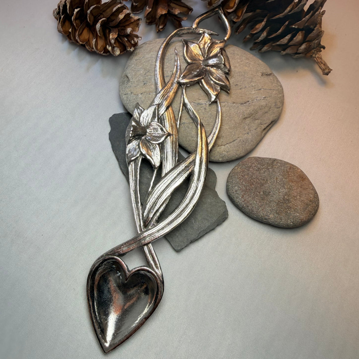 Traditional Welsh Daffodil Love Spoon in Pewter