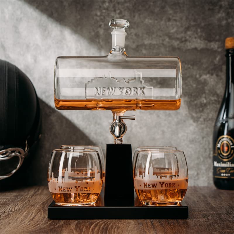 New York City Skyline Whiskey Decanter Set with 4 Glasses
