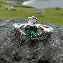 Load image into Gallery viewer, Emerald Meadow Irish Claddagh Ring
