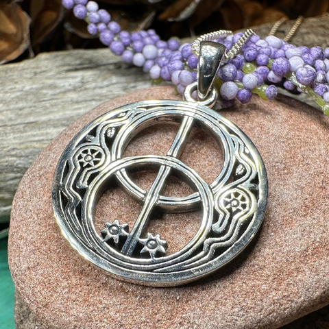 Load image into Gallery viewer, Glastonbury Chalice Well Necklace in Sterling Silver
