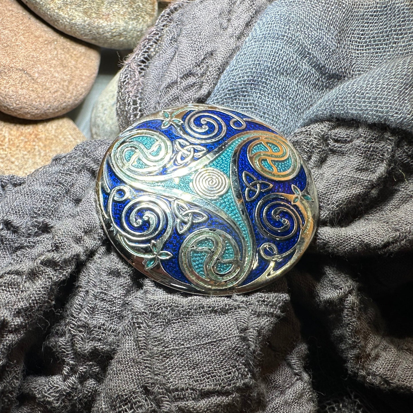 Enamel Celtic Spiral Scarf Ring
