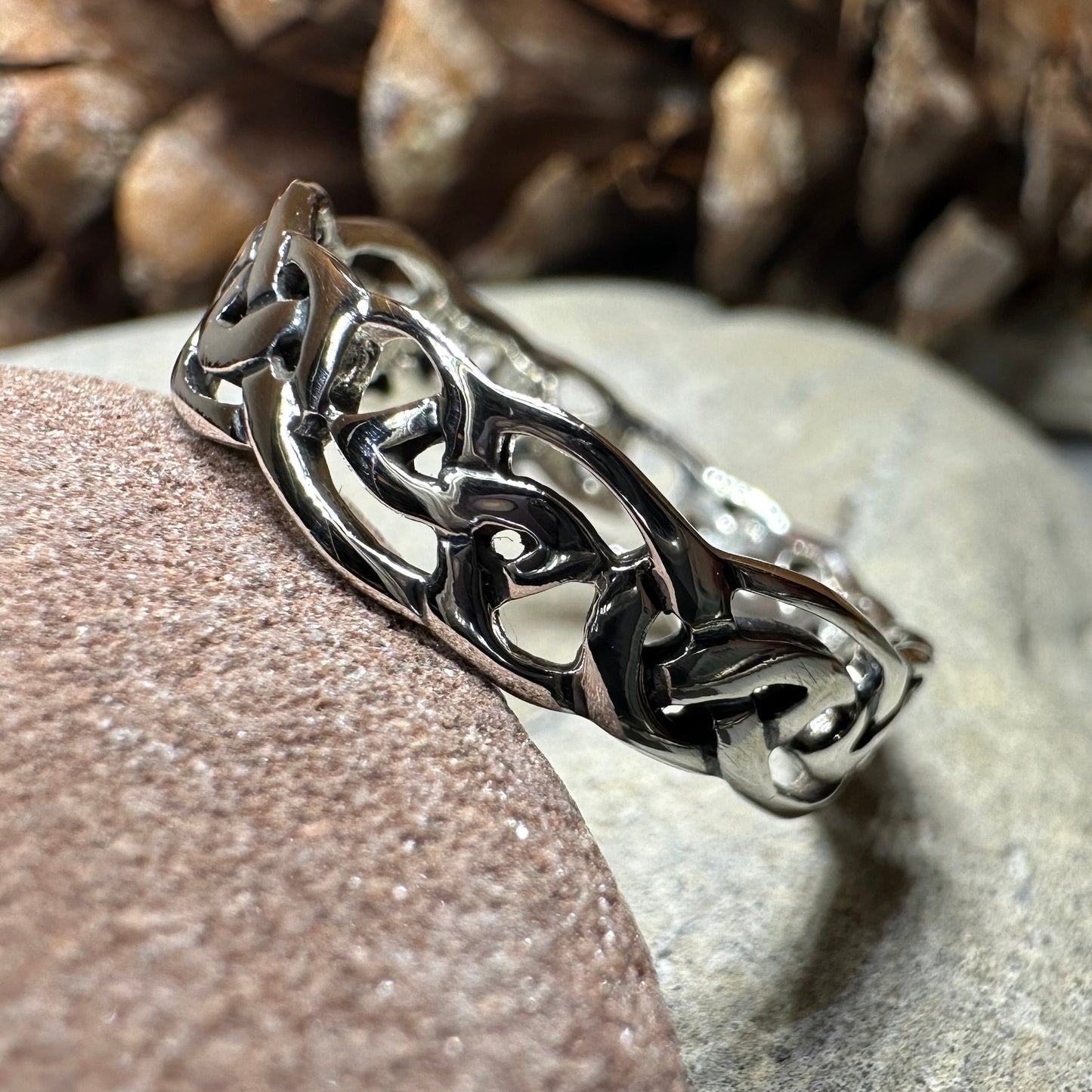 Classic Simplicity Celtic Knot Ring — view 7
