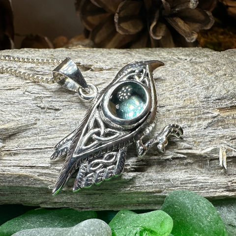 Load image into Gallery viewer, Nightdreamer Raven Necklace
