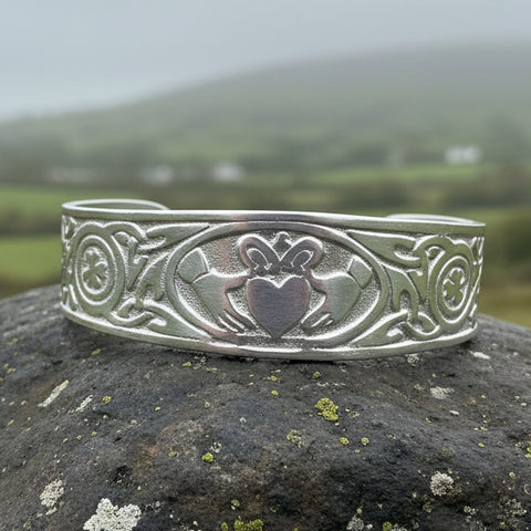 Load image into Gallery viewer, Galway Claddagh Cuff Bracelet for Women
