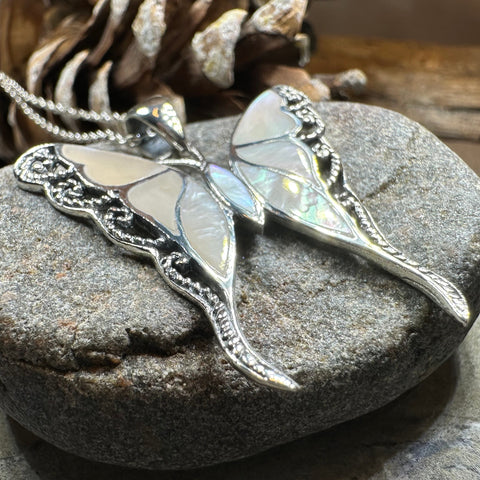 Load image into Gallery viewer, Whitney Butterfly Necklace
