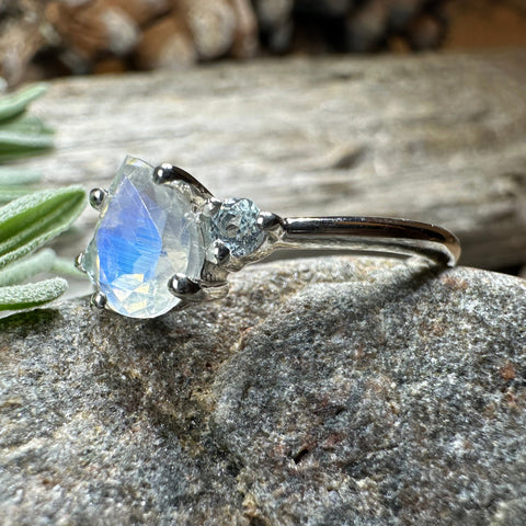 Load image into Gallery viewer, Rylena Moonstone Ring
