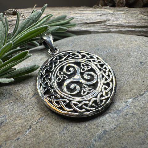 Load image into Gallery viewer, Nova Celtic Spiral Necklace
