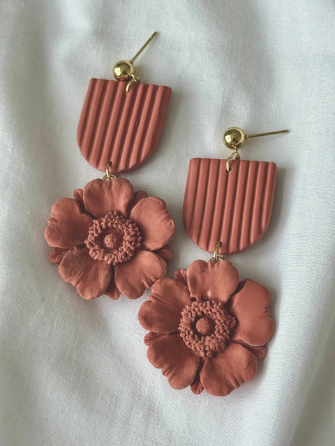 Load image into Gallery viewer, Terracotta Poppies Dangle Earrings for Women
