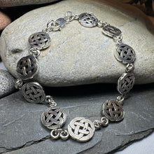 Load image into Gallery viewer, Irish Celtic Love Knot Bracelet
